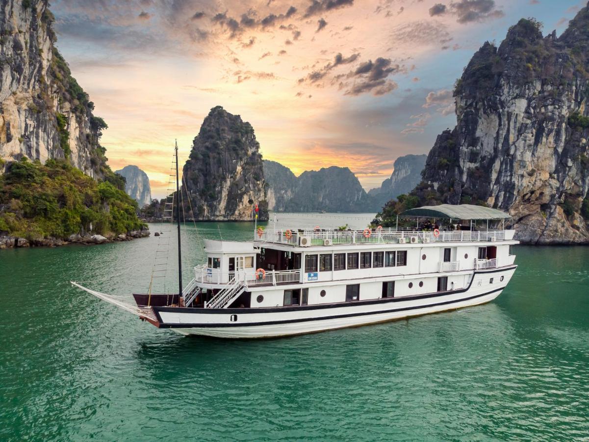 Legend Cruise Hotel ฮาลอง ภายนอก รูปภาพ